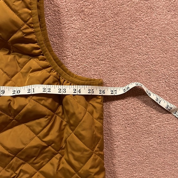 Beautiful Vest - Picture 4 of 5